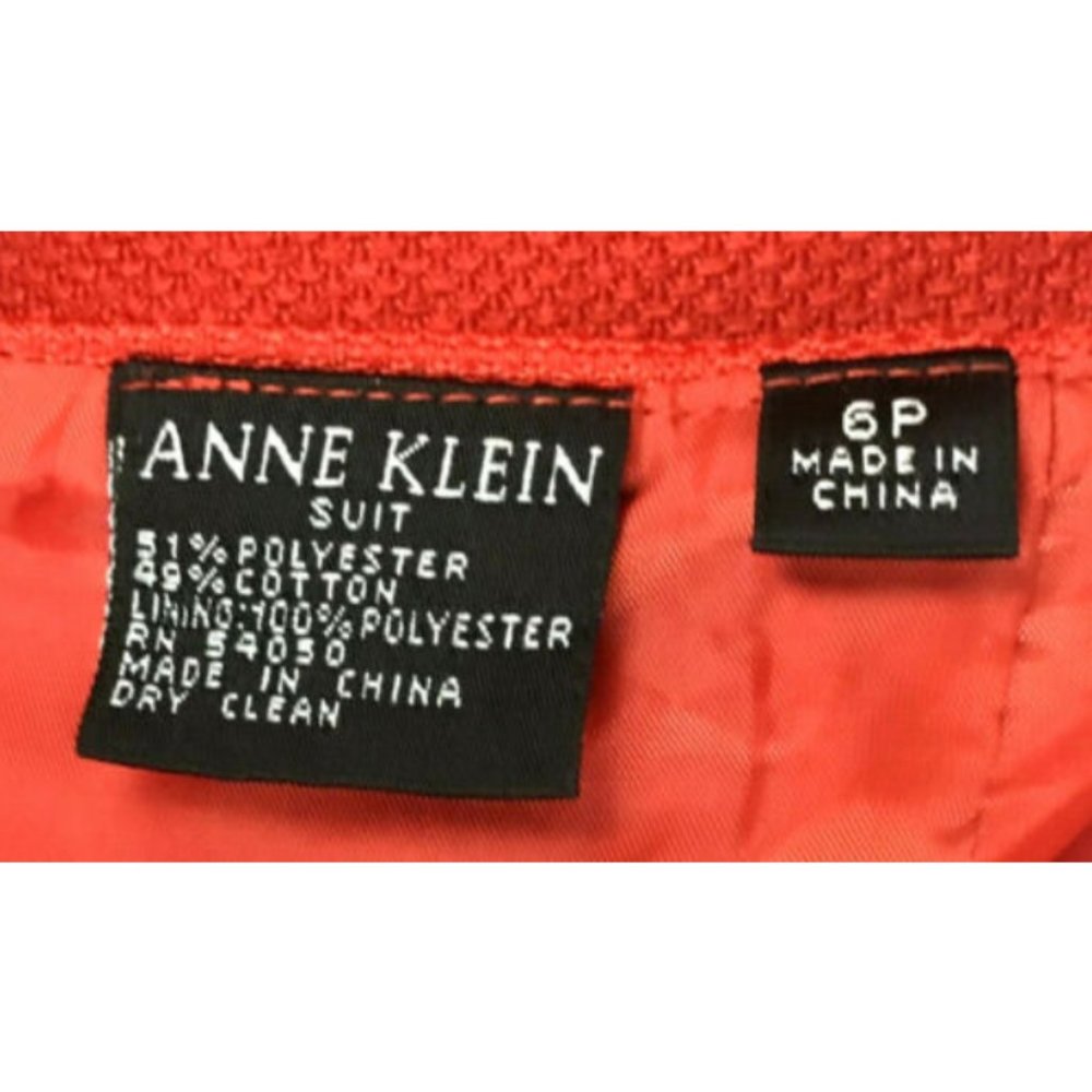 AK ANNE KLEIN Woman's Lined Red Skirt Sz 6P - Picture 3 of 7